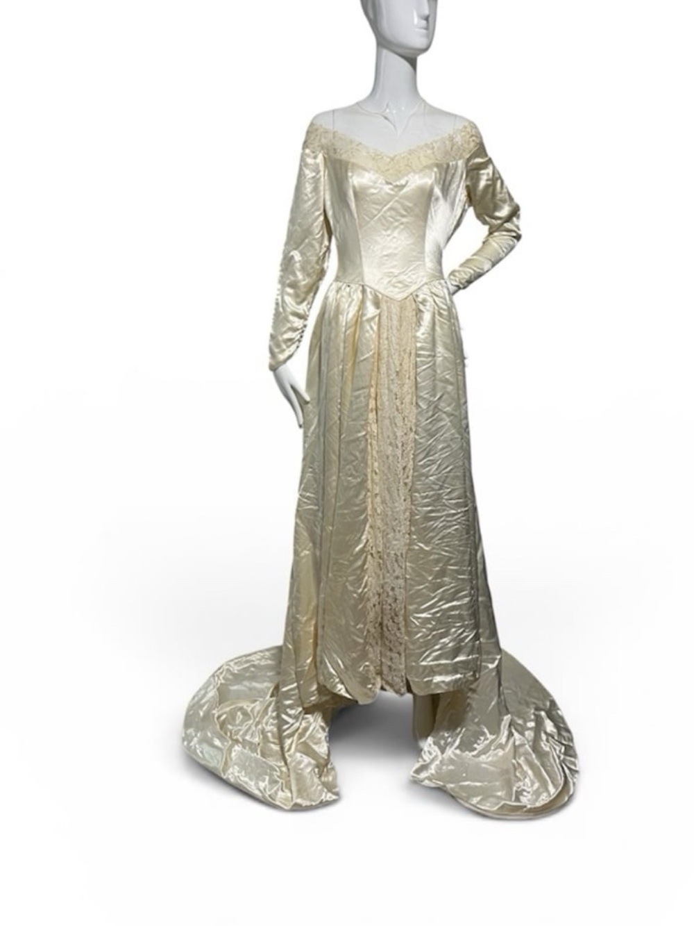 Vintage 1940s liquid satin wedding gown .